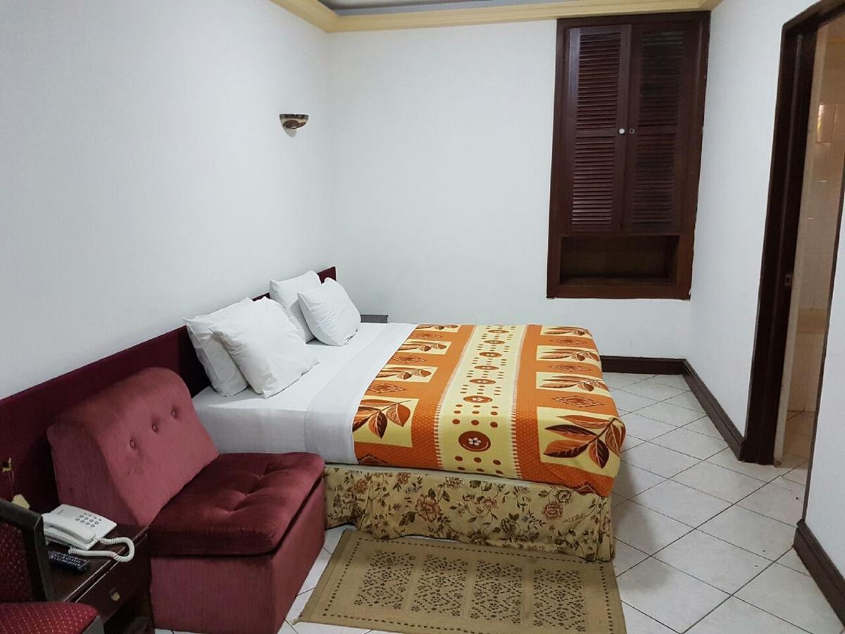 كوماسي Royal Basin Resort المظهر الخارجي الصورة